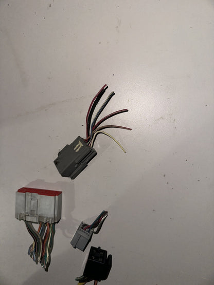 05-07 Ford Mustang Electrical Connector Main Radio Wiring W/ Fan Speed OEM