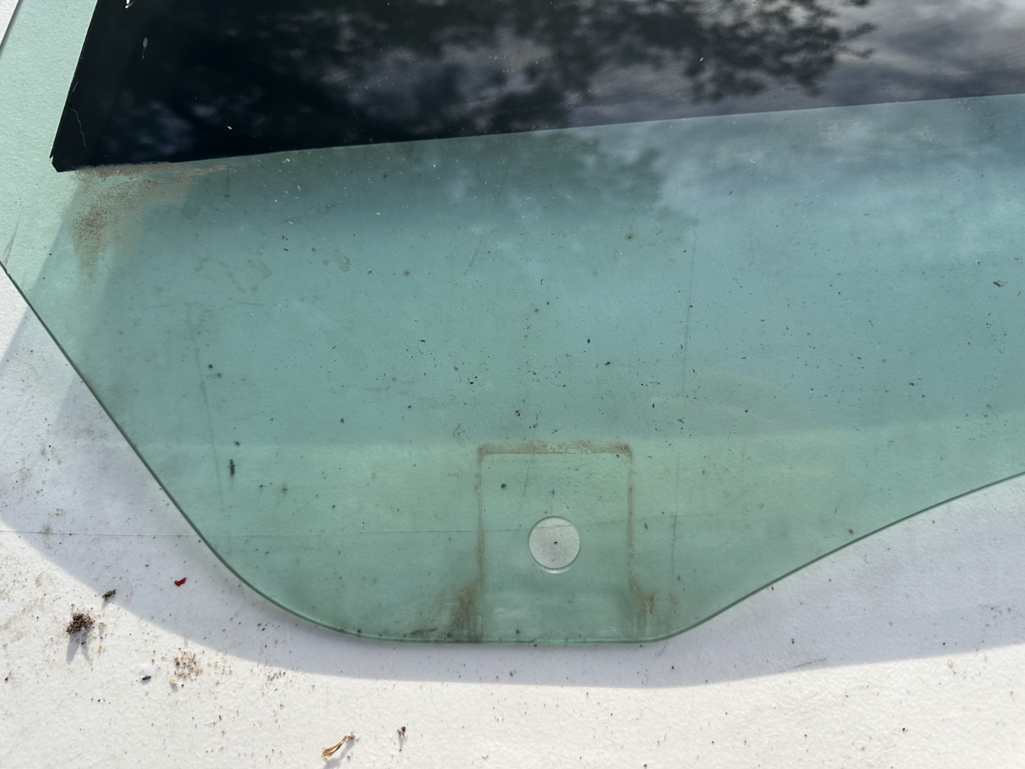05-14 Ford Mustang Coupe Driver Side Left LH Door Window Glass OEM W/ Sticker