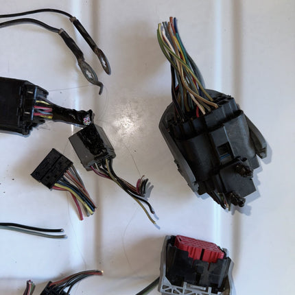 05-09 Ford Mustang Misc. Selection Of Wiring Plugs OEM - From 05 Coupe Mustang