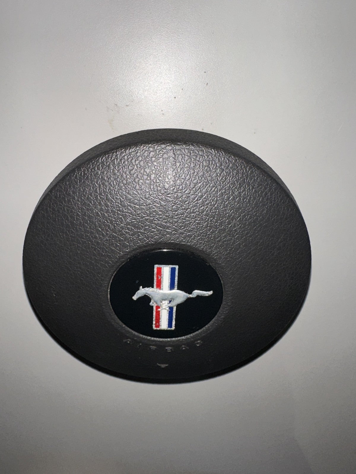 05-09 Ford Mustang Steering Wheel Horn Button OEM With Horse Center Emblem