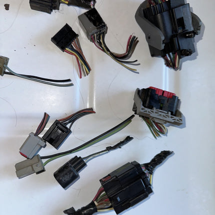 05-09 Ford Mustang Misc. Selection Of Wiring Plugs OEM - From 05 Coupe Mustang