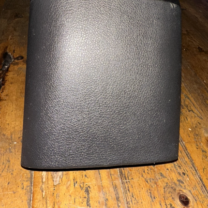 05-09 Ford Mustang Front Center Floor Console Charcoal Black OEM NO CONSOLE LID