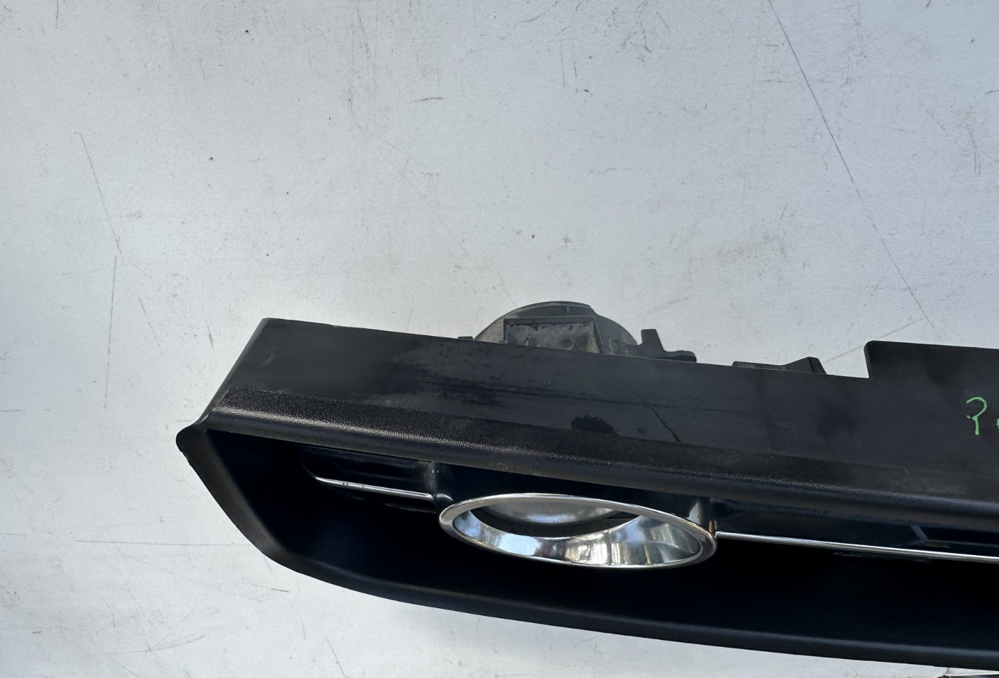 05-09 Ford Mustang Front Upper Grille Pony Package Edition With Fog Lights OEM