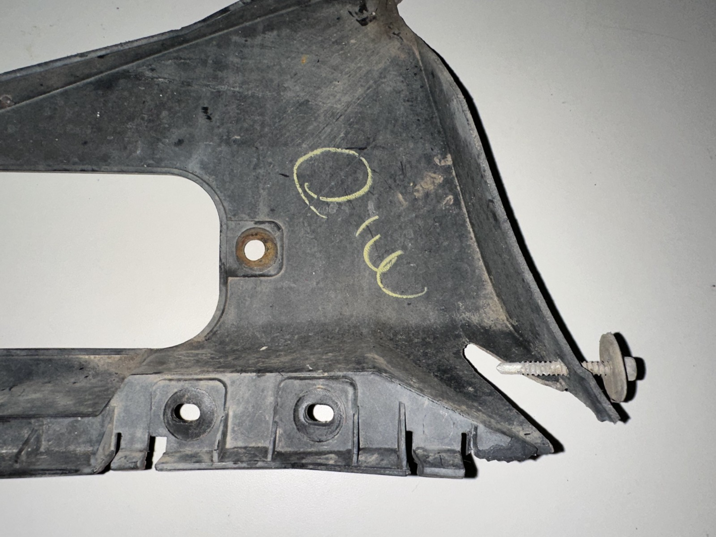 2005-2009 Ford Mustang Drivers Side LH Rear Bumper Bracket OEM