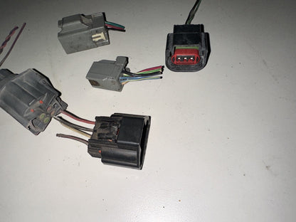 05-06 Ford Mustang Eletrical Connectors Plugs Clips OEM W/ Wires Misc.
