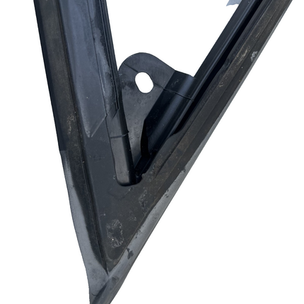 05-14 Ford Mustang RH Passenger Mirror Filler Weatherstrip OEM