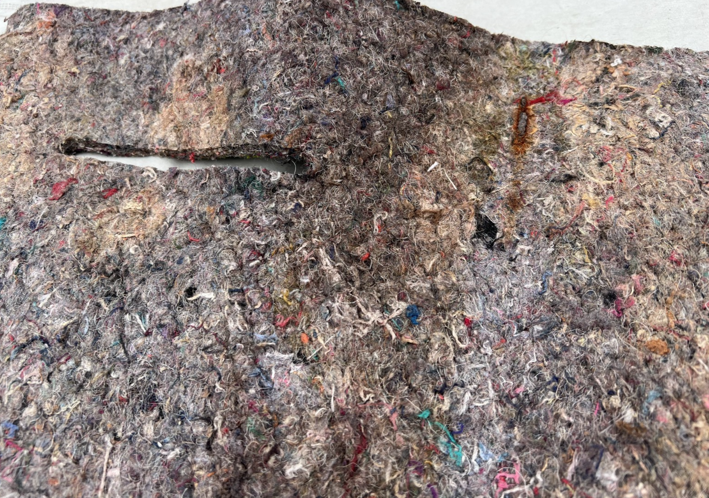 99-04 Ford Mustang Rear Seat Body Bottom Insulation Carpet Mat OEM