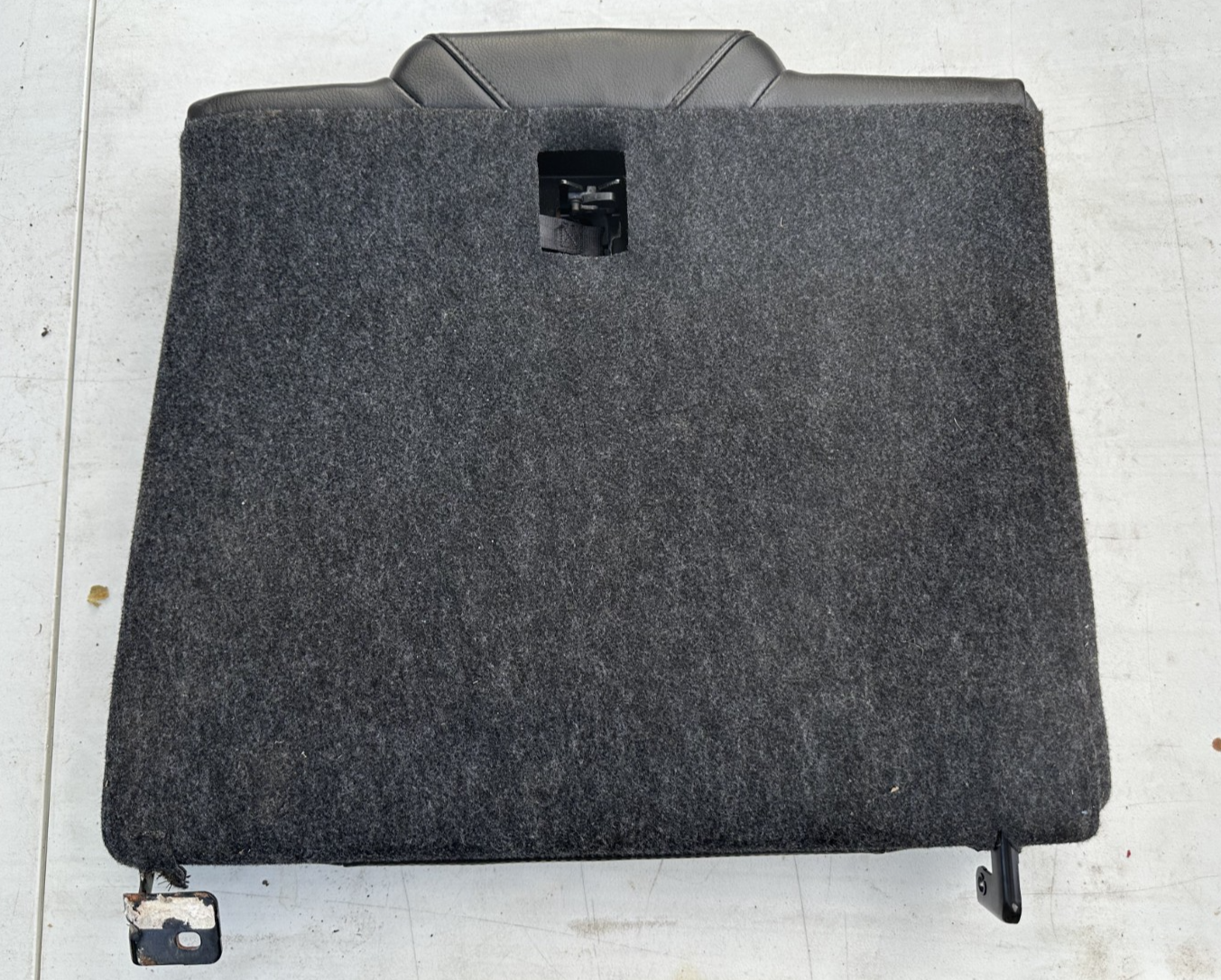 05-09 Ford Mustang Charcoal Black GT Leather Rear Seat Complete W/ Brackets OEM