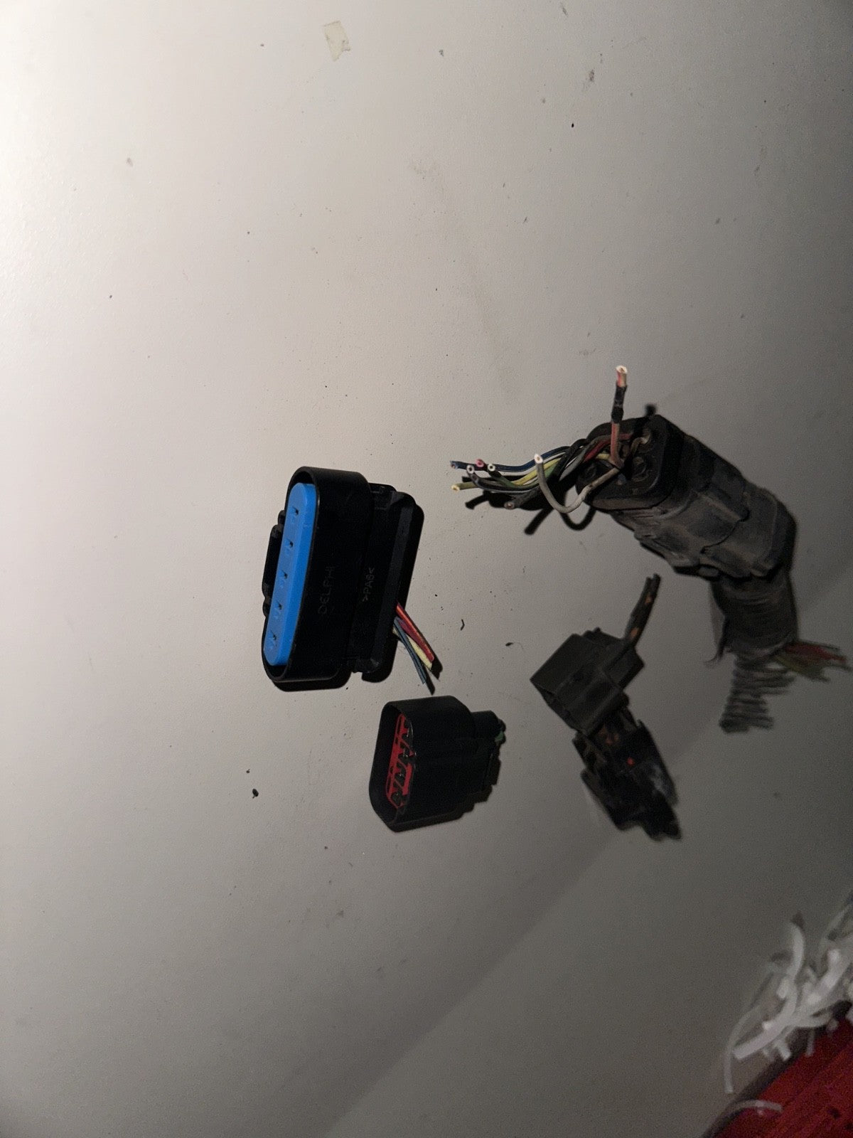 05-06 Ford Mustang Miscellaneous Eletrical Connectors Plugs OEM W/ Wires