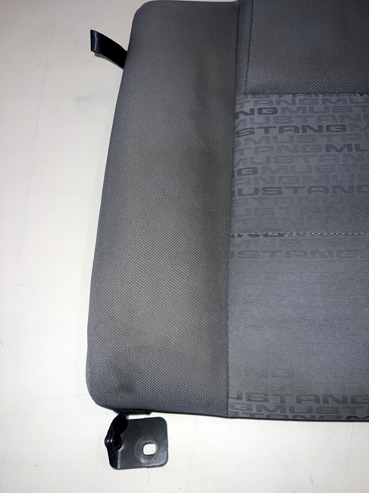 05-09 Ford Mustang Dove Grey Cloth Seat Back RH Passenger OEM 