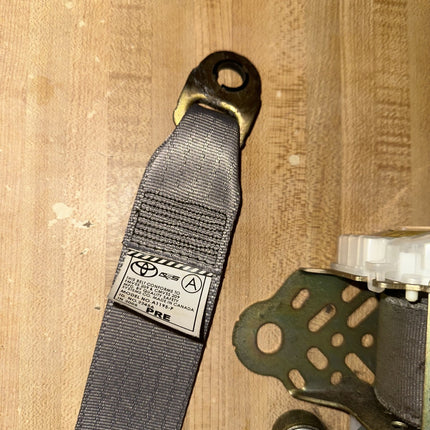 05-06 Toyota Camry Passenger Right RH Front Seatbelt OEM Tan Color Belt