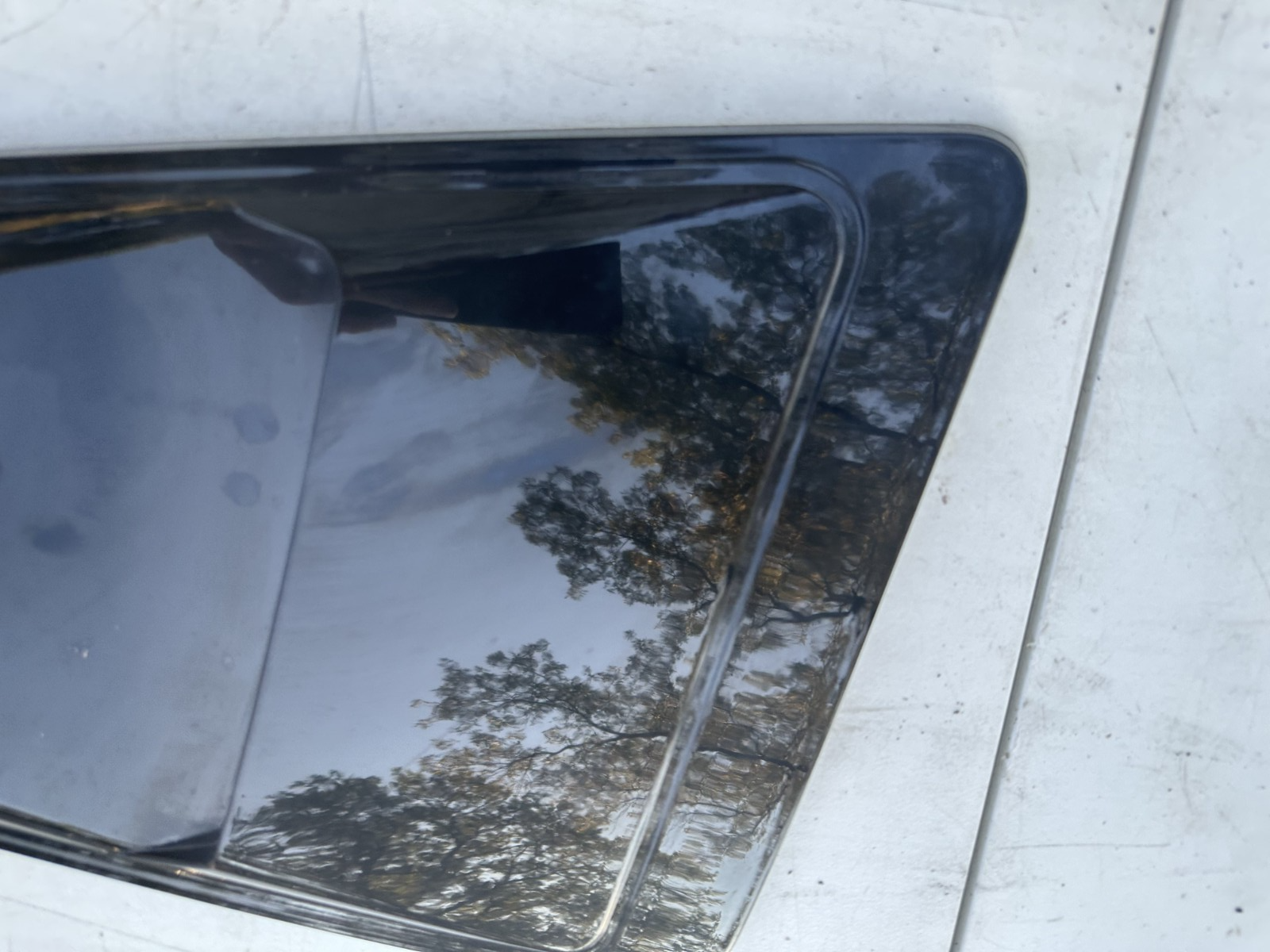 05-14 Ford Mustang SpeedForm Quarter Window Louvers Gloss Black Pair RH & LH