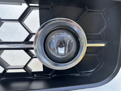 05-09 Ford Mustang Front Upper Grille Pony Package Edition With Fog Lights OEM