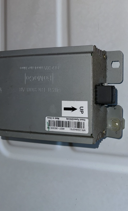 05-09 Ford Mustang Shaker 500 Small Amplifier OEM Ford 5R3T-18C808-AA