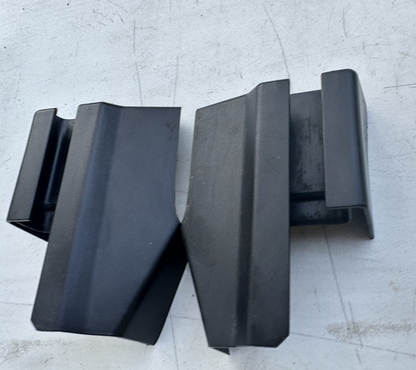 05-09 Ford Mustang Cover Trim Panels Rear Seat Rail Cover Pair OEM 4R33-63618C82