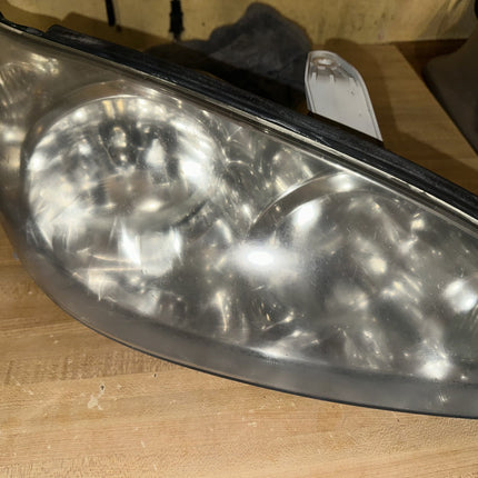 02-06 Toyota Camry Front Headlight RH Passenger Halogen W/ Bulbs OEM