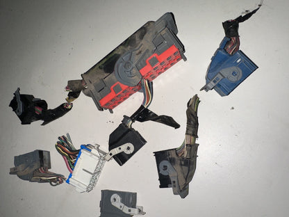 05-06 Ford Mustang BCM Connectors Body Control Module Plug Ins OEM