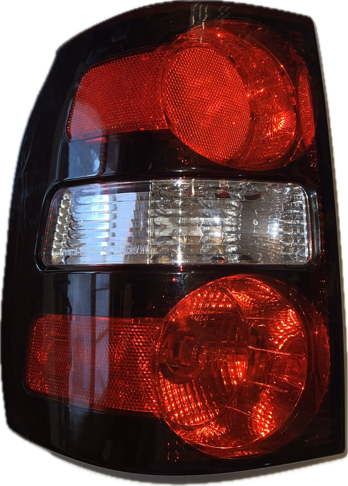 06-10 Ford Explorer Driver Side LH Quarter Mounted Taillight Lamp With Bulbs