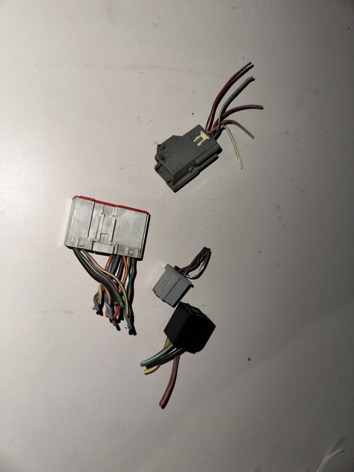 05-07 Ford Mustang Electrical Connector Main Radio Wiring W/ Fan Speed OEM