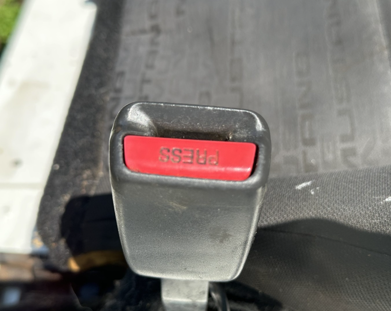 05-09 Ford Mustang 6 Way Power Seat Track Driver LH OEM W/ Seat Base V6 Cloth