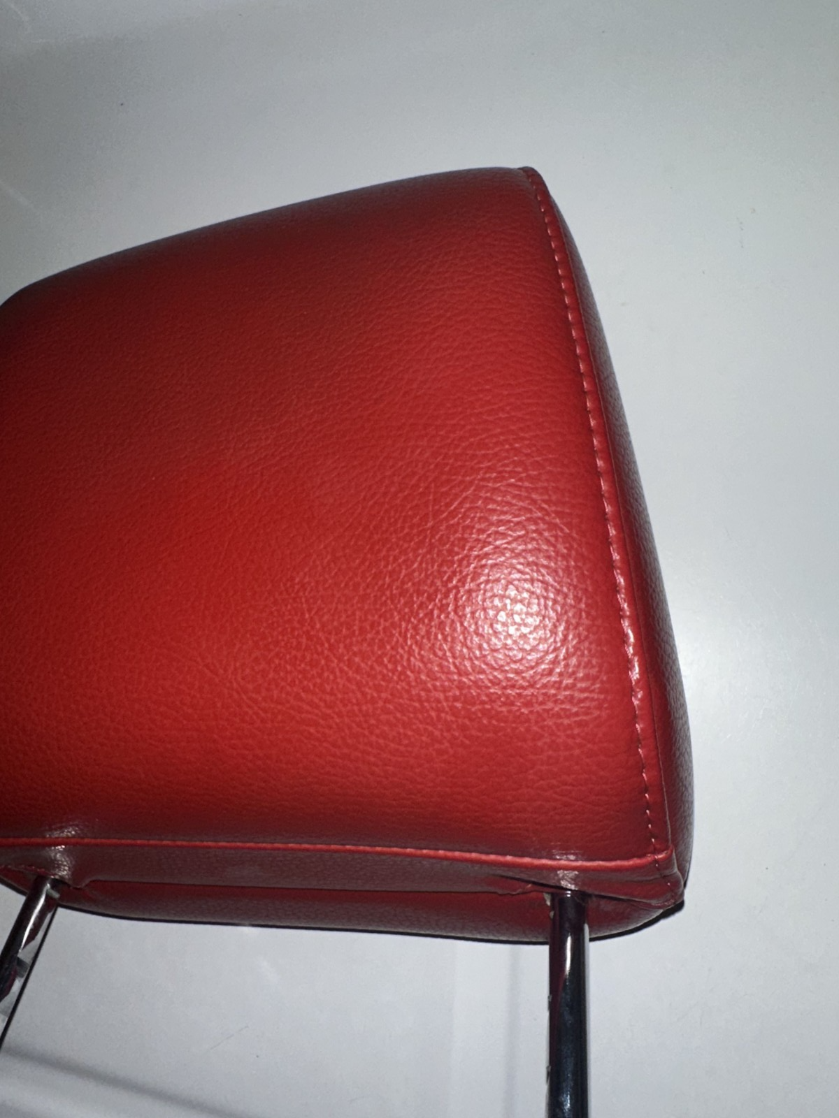 05-09 Ford Mustang Front Seat Head Rest Red Leather OEM