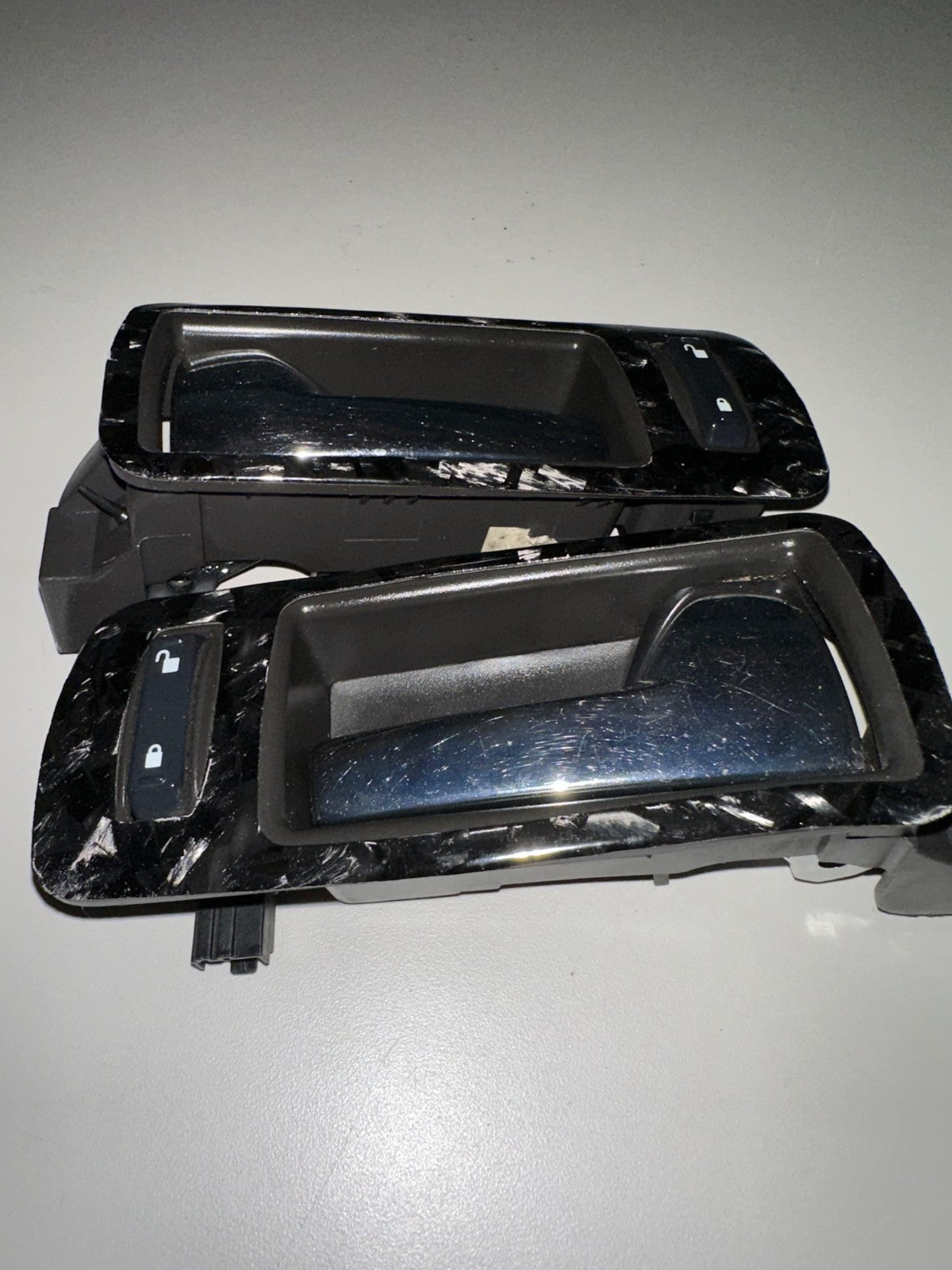 10-14 Ford Mustang LH RH Driver Passenger Pair Interior Chrome Door Handles OEM