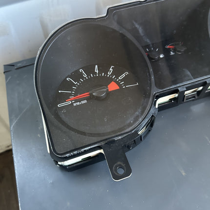 05-09 Ford Mustang Instrument Cluster Base Model 4 Gauge OEM Green Illumination