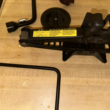 02-06 Toyota Camry Emergency Spare Tire Jack Kit With Lug Wrench OEM Working