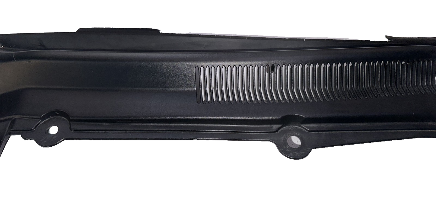 05-09 Ford Mustang RH Passenger Wiper Dash Top Cowl Grille Vent OEM
