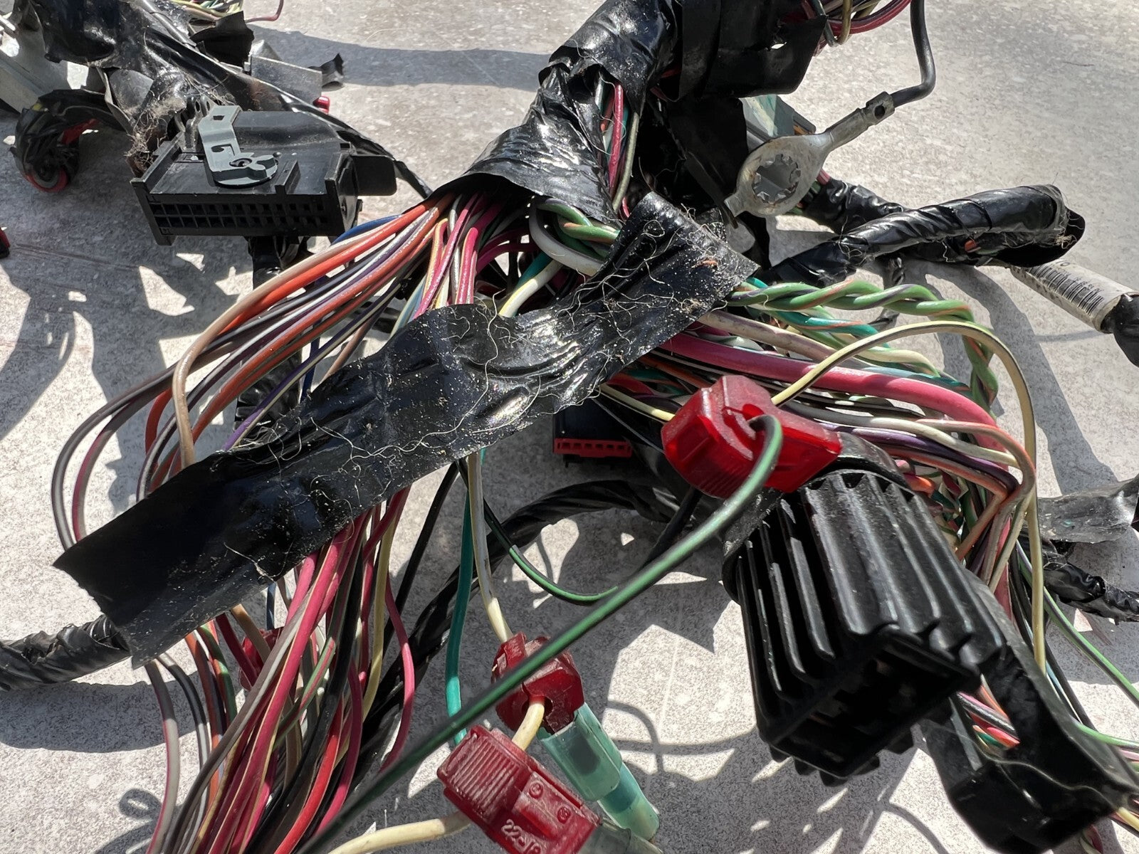 05-06 Ford Mustang Interior Wiring Harness OEM Passenger Side 4R3T-14401-G2818