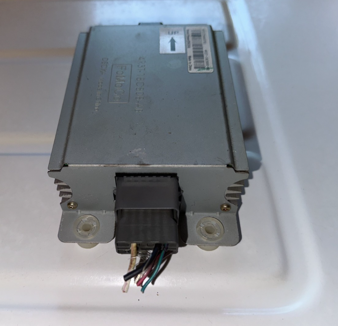 05-09 Ford Mustang Shaker 500 Small Amplifier OEM Ford 5R3T-18C808-AA