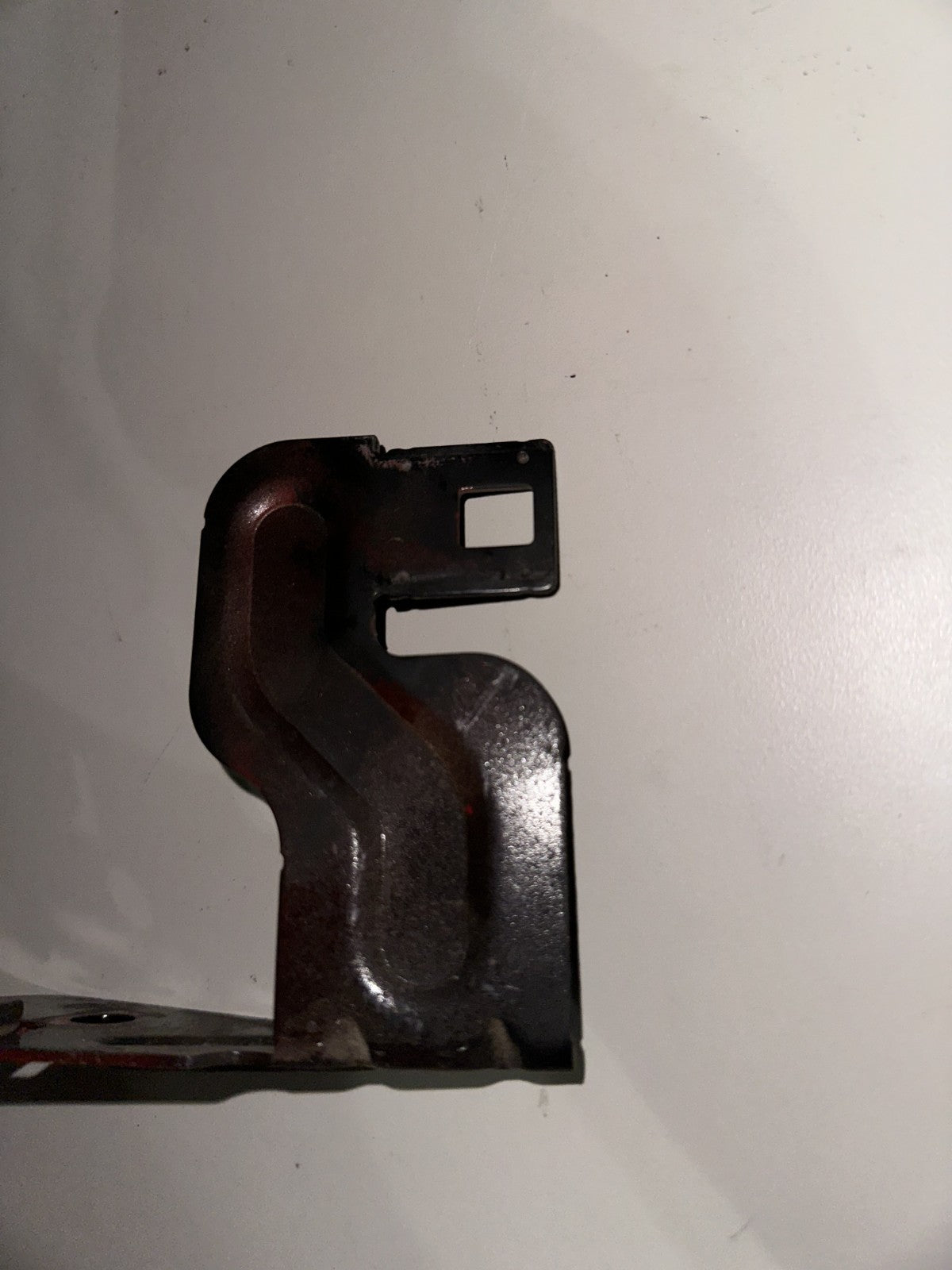 05-09 Ford Mustang EVAP Canister Mounting Bracket OEM Motorcraft