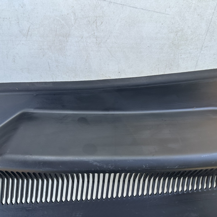 05-09 Ford Mustang LH & RH Driver Passenger Wiper Dash Top Cowl Grille Vent OEM