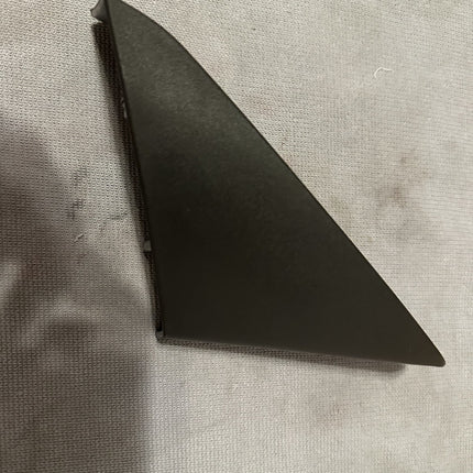 05-09 Mustang RH Right Door Bezel Trim OEM Black Passenger Side 7R33-17B699-AA