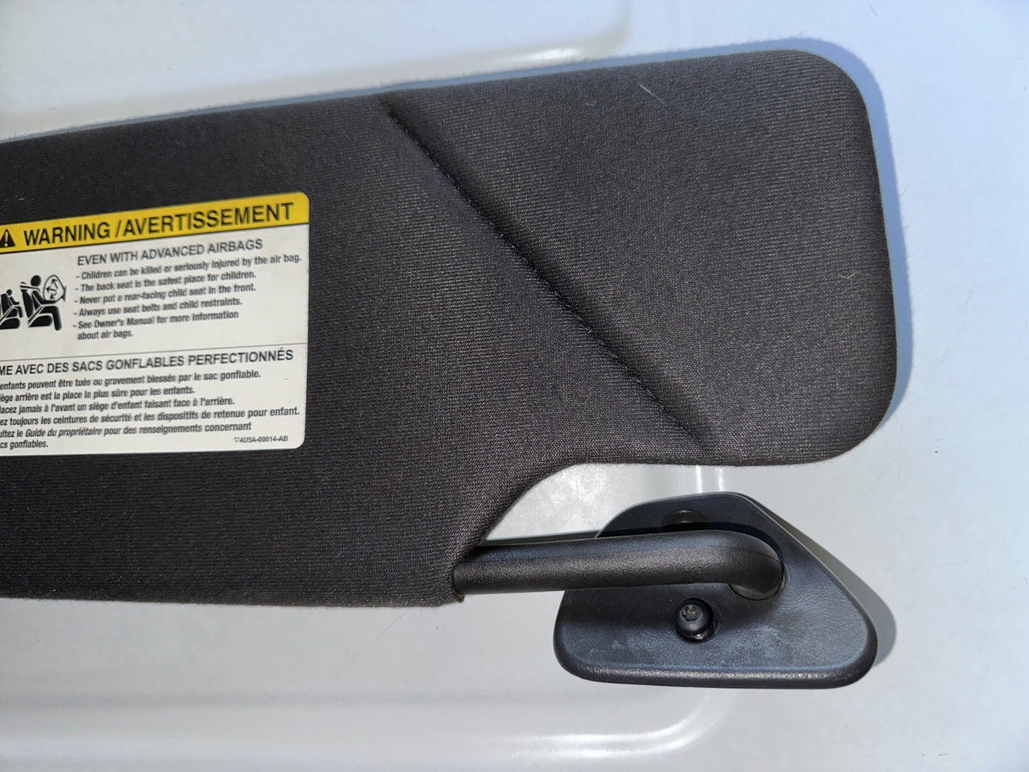 05-09 Ford Mustang Coupe Sun Visor RH LH Driver Passenger Side OEM Black Cloth