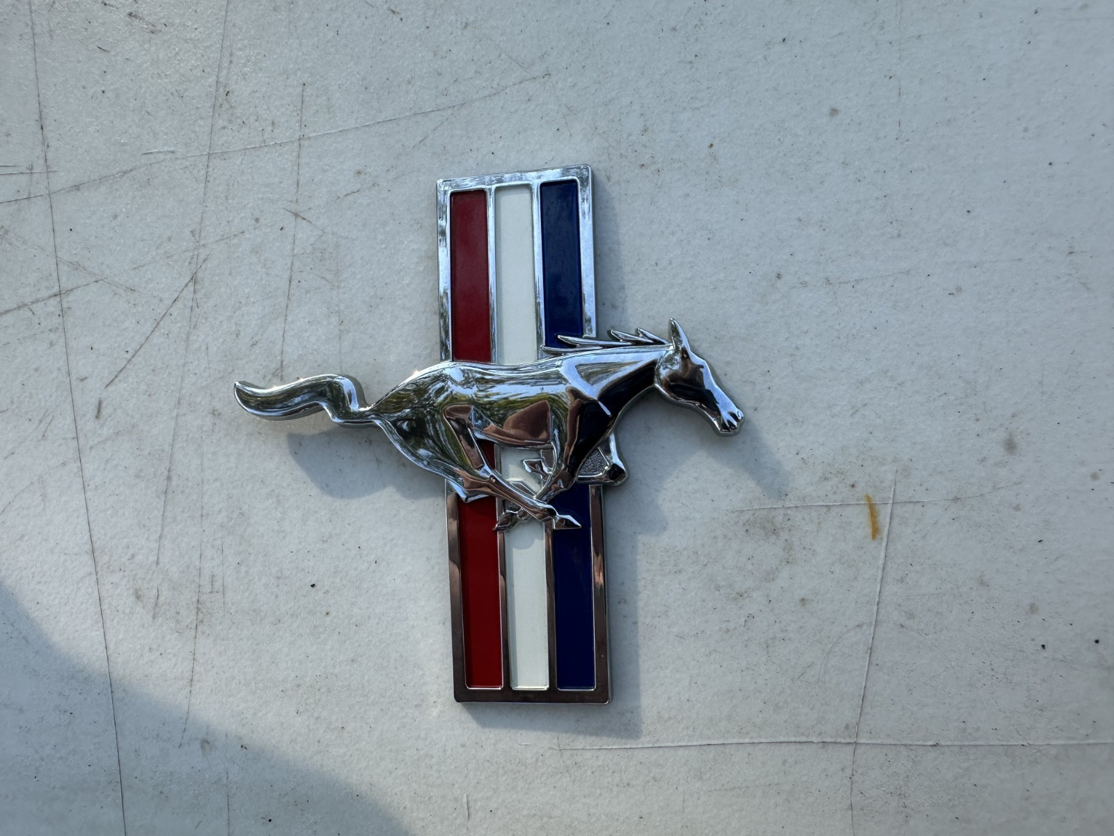 05-09 Ford Mustang V6 Trunk Badge Emblem W/ Fender Badges Badge Set OEM