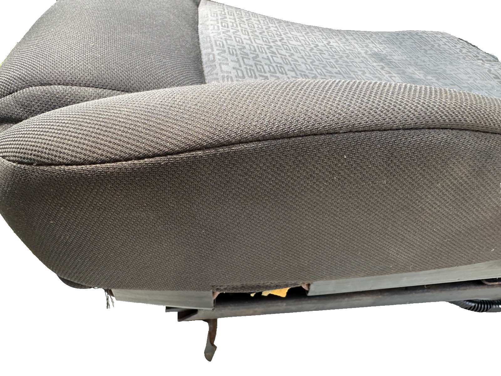 05-09 Ford Mustang 4 Way Manual Seat Track Passenger RH OEM W/ Seat Base Cloth