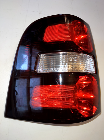 06-10 Ford Explorer Driver Side LH Quarter Mounted Taillight Lamp With Bulbs