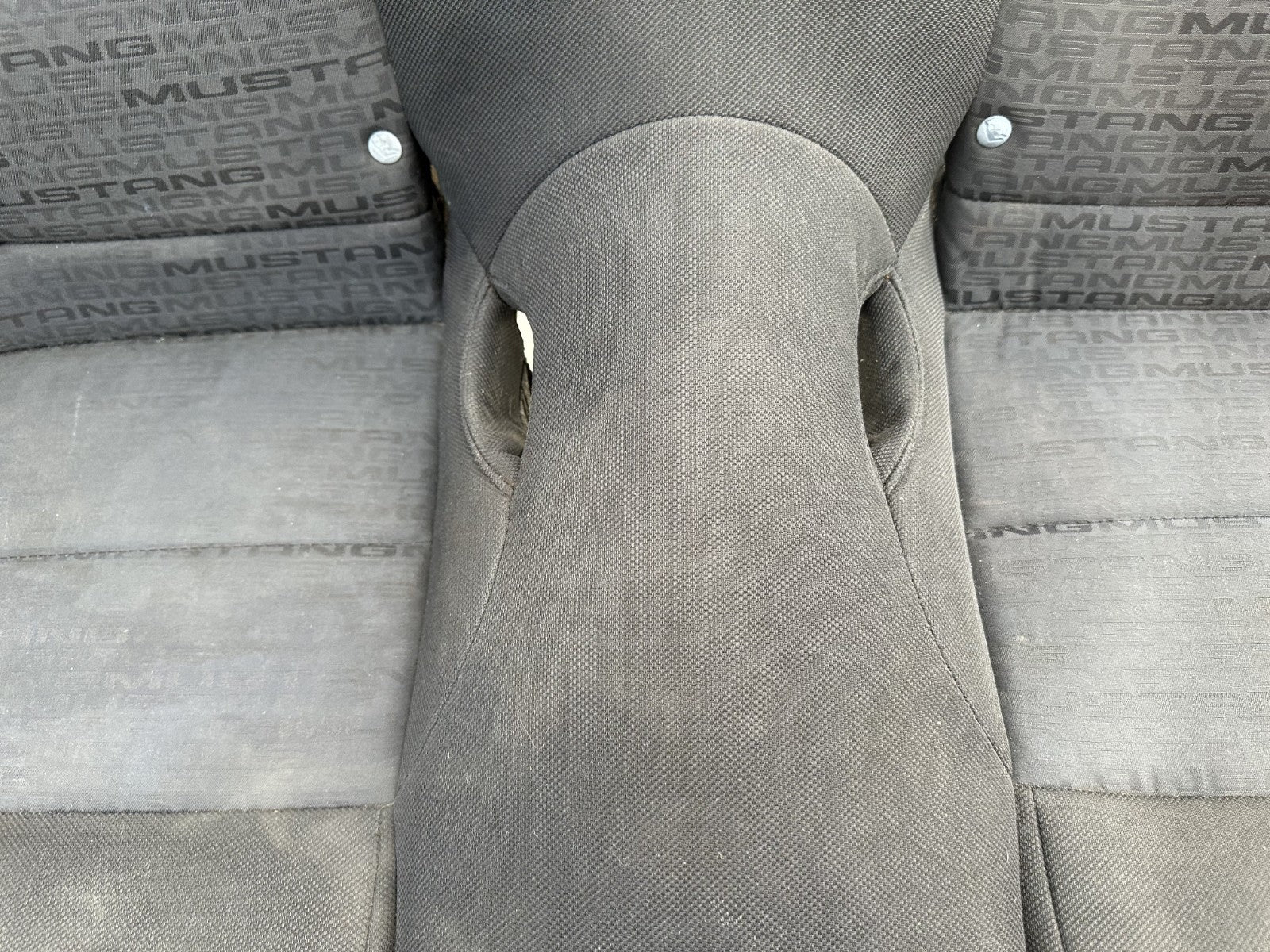 05-09 Ford Mustang Charcoal Black Cloth Rear Seat No Brackets V6 Pattern OEM