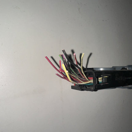 05-06 Ford Mustang BCM Connector Body Control Module Plug In OEM