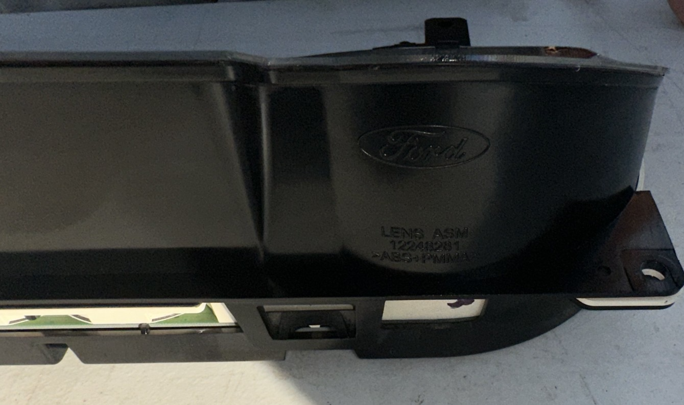 05-09 Ford Mustang Instrument Cluster Premium 6 Gauge myColor OEM