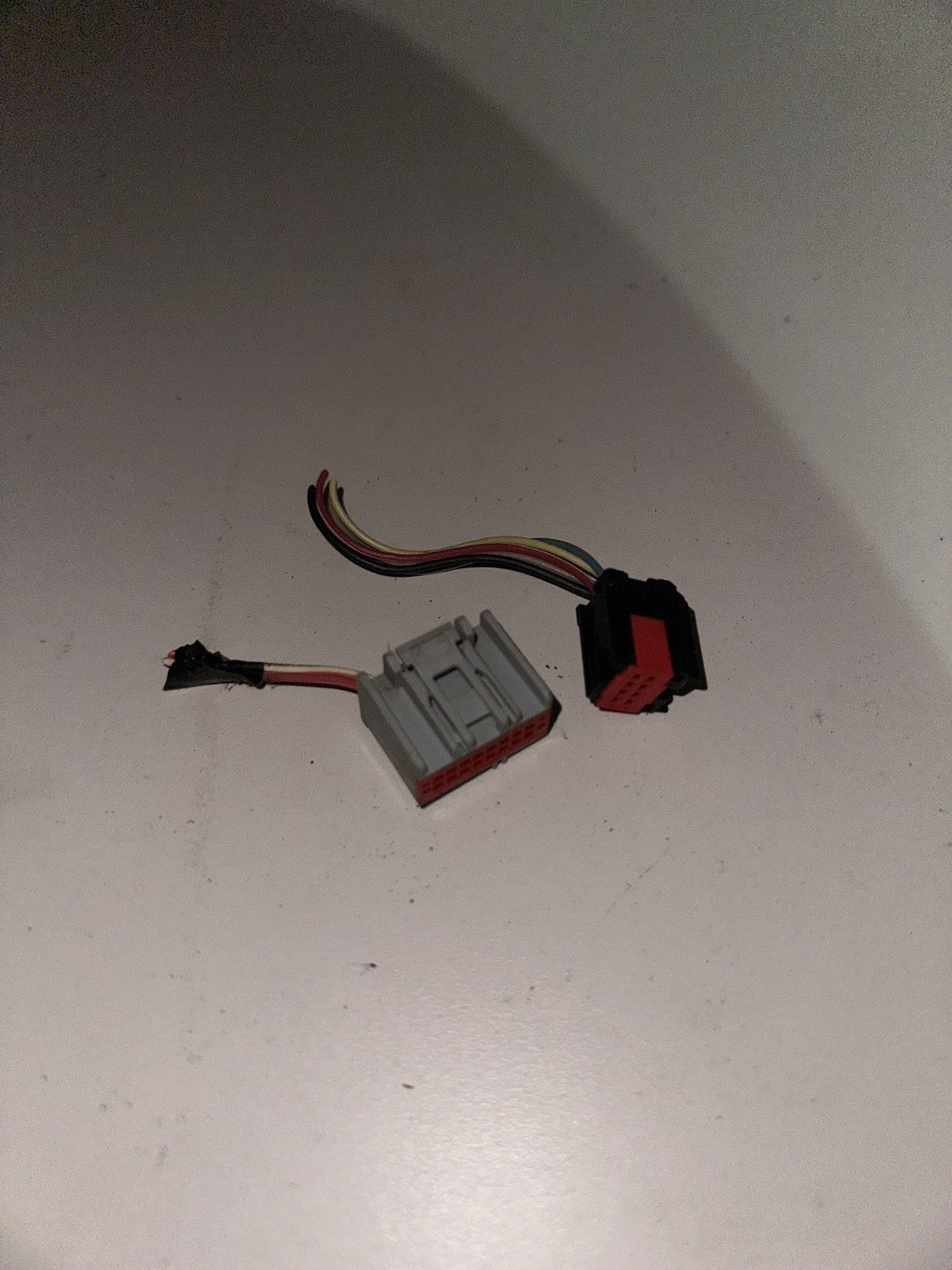 05-09 Ford Mustang Eletrical Connector Radio Shaker 1000/Buttons OEM W Wires