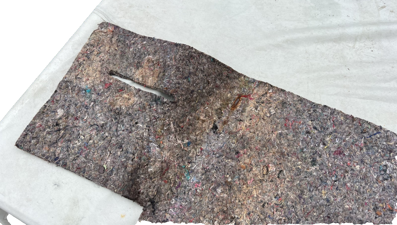 99-04 Ford Mustang Rear Seat Body Bottom Insulation Carpet Mat OEM
