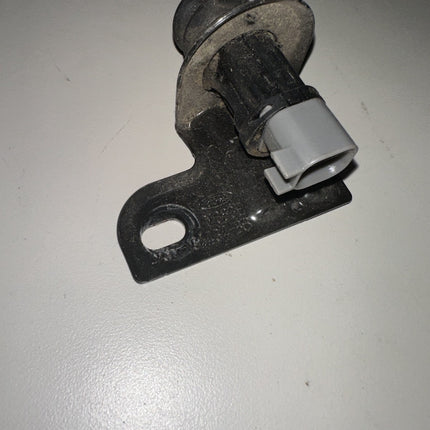 05-09 Ford Mustang Hood Anti-Theft Indicator Switch Plunger In Working Order
