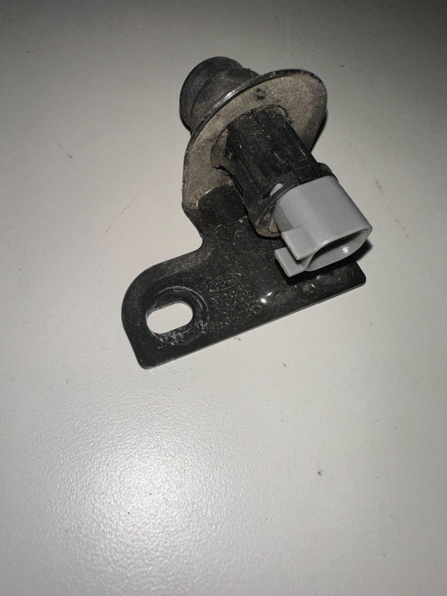 05-09 Ford Mustang Hood Anti-Theft Indicator Switch Plunger In Working Order