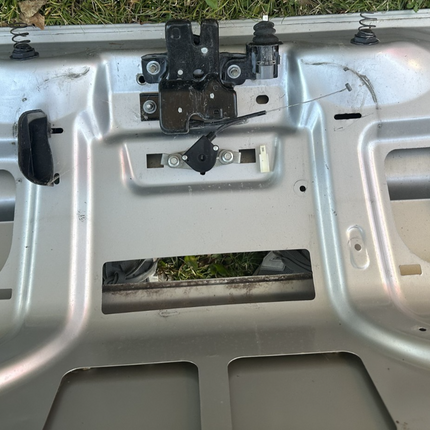 05-09 Ford Mustang Trunk Deck Lid Satin Silver TL Complete Trunklid OEM