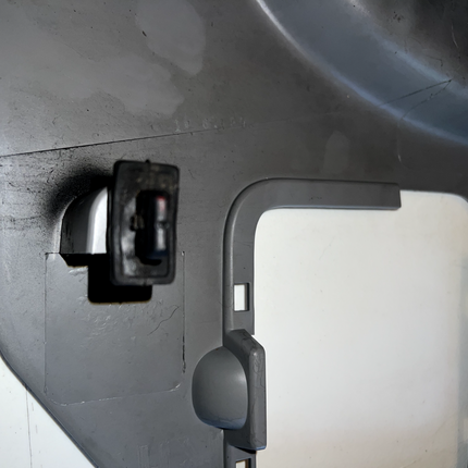 05-09 Ford Mustang Passenger Lower Kick Panel Grey Fuse Box Cover OEM 