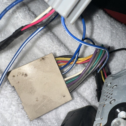 05-09 Ford Mustang JVC Radio KD-R540 Wired Plug and Play For Shaker 500