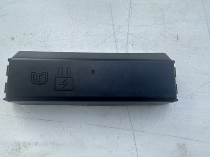 05-09 Ford Mustang BCM Body Control Module Fuse Panel Cover OEM