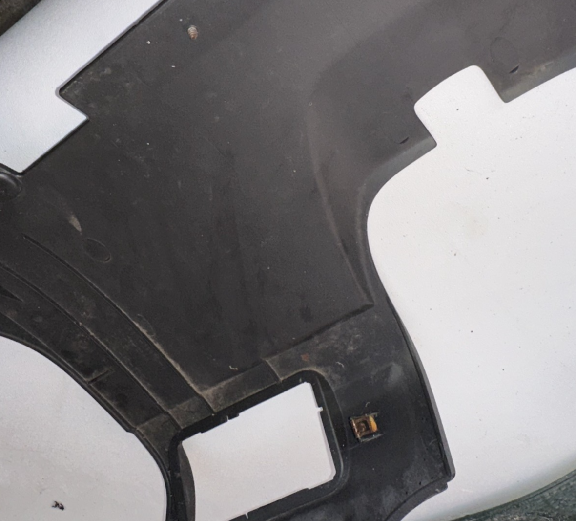 05-09 Ford Mustang Driver Lower Kick Panel Steering Column Cover OEM Black